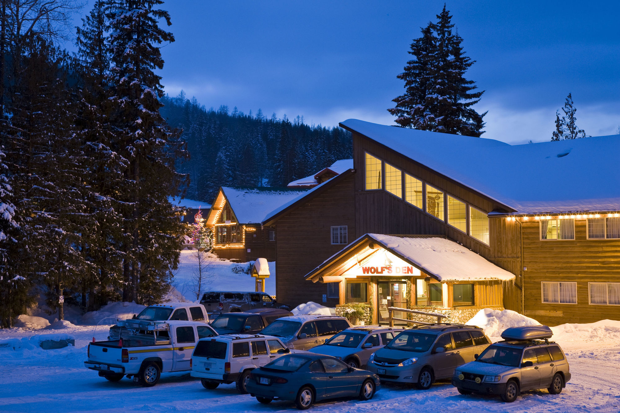 Fernie Slopeside Lodge Exterior photo